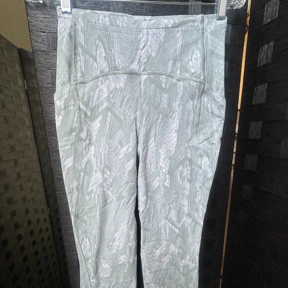 lululemon Swift Speed Crop w/ pockets - Sz 6 Reverberate Chevron Jacquard - Picture 1 of 6
